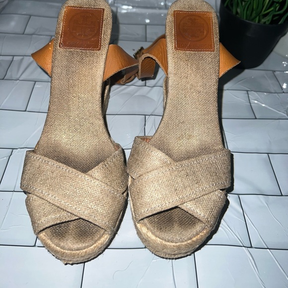 Tory Burch sandal Size6 - Picture 1 of 5